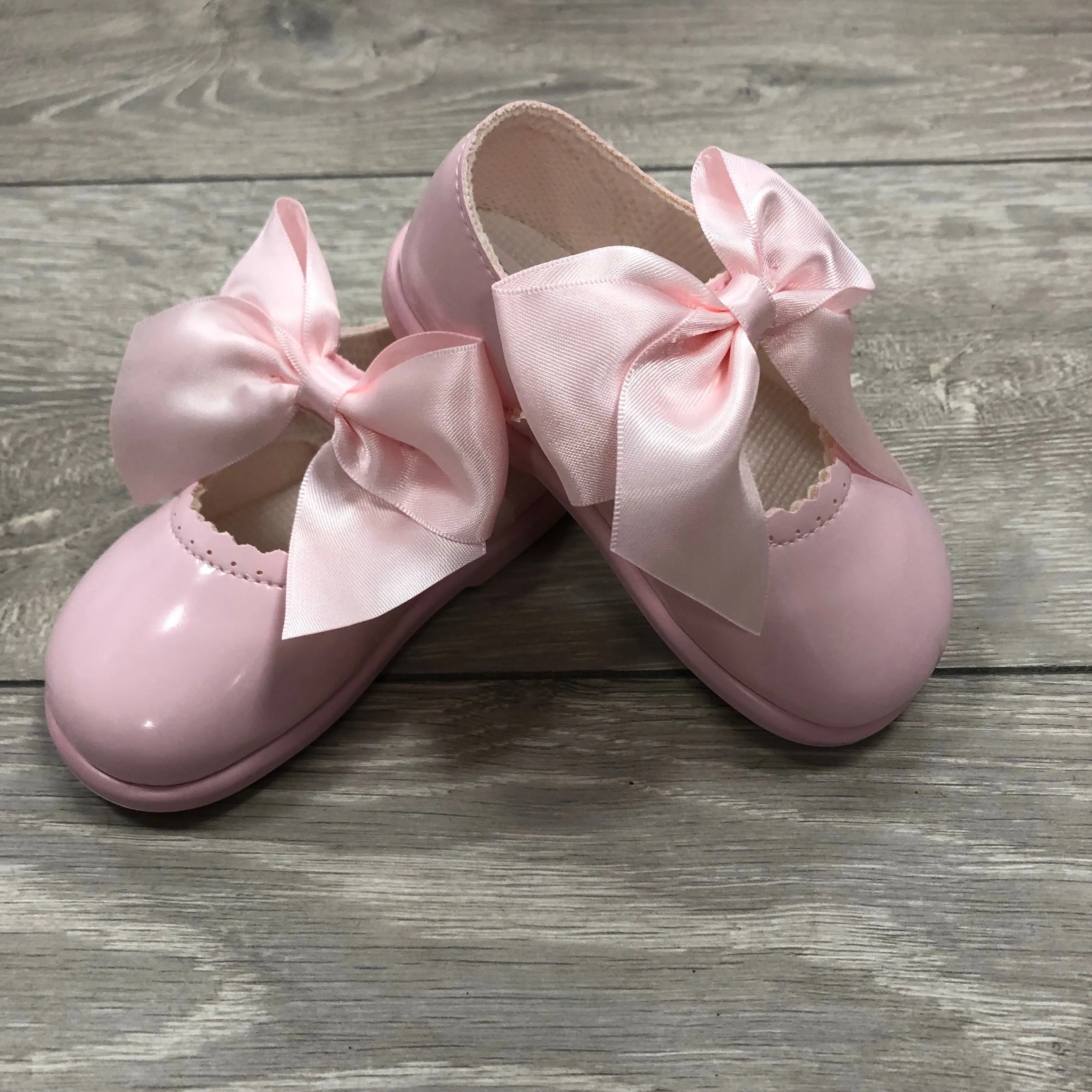 “Amelia” Hard Sole Bow Shoes