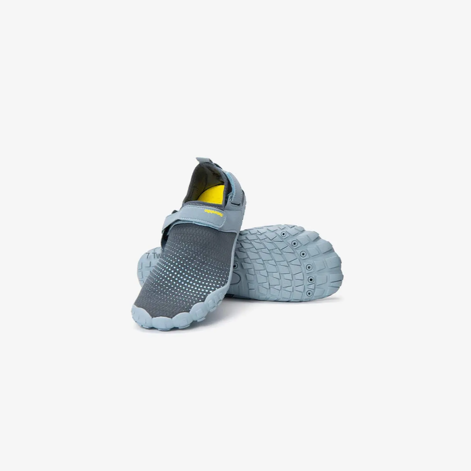 Aqua Shoes
