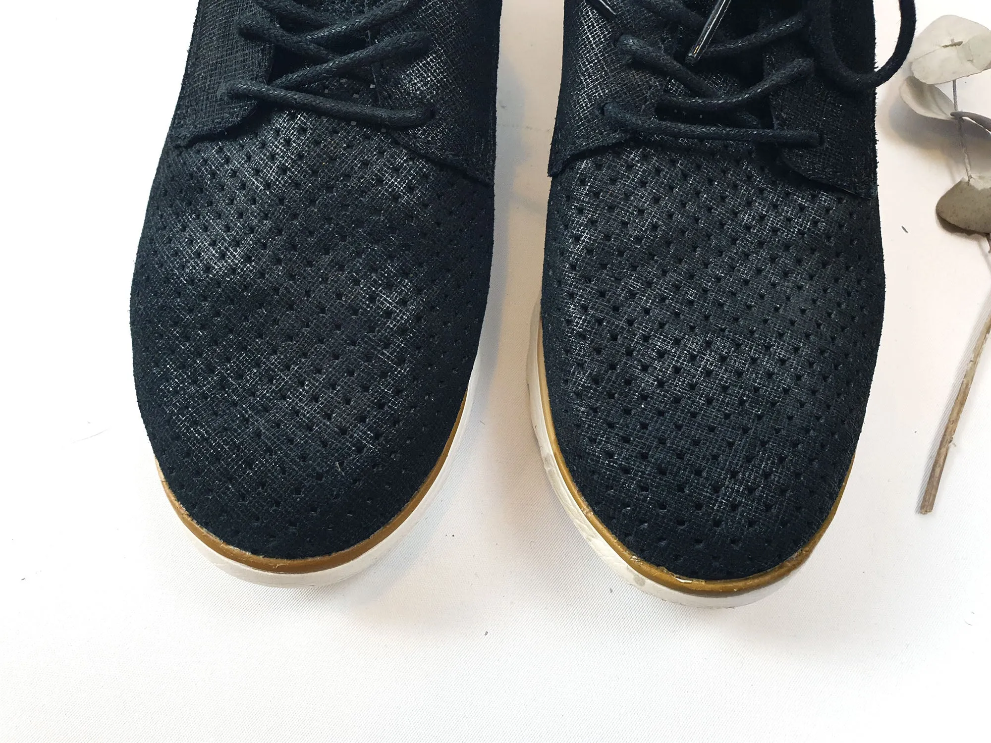 Easy Steps "Deed" metalic black leather lace up shoes size 38