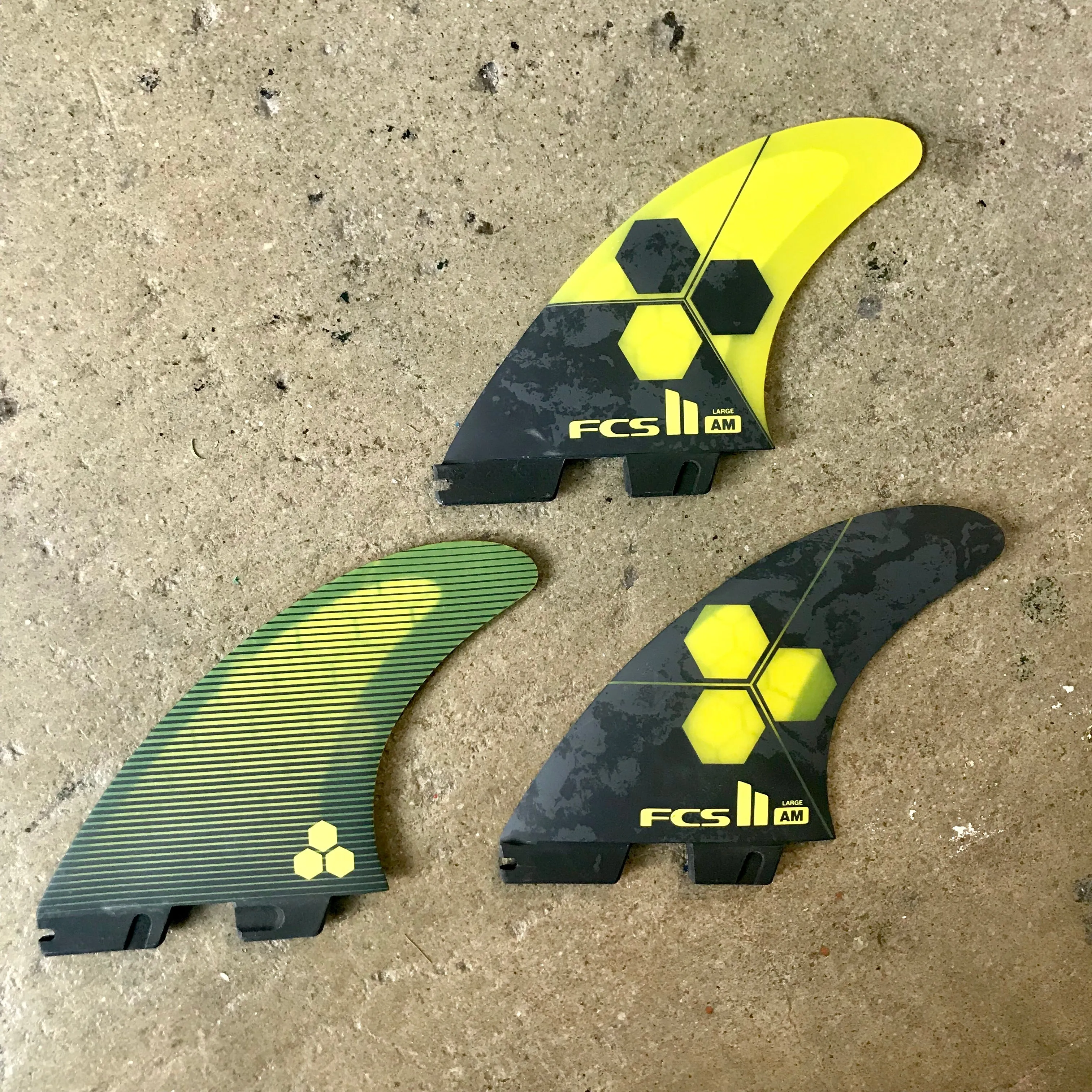FCS II   SHAPER SERIES AL MERRICK TRI FINS L
