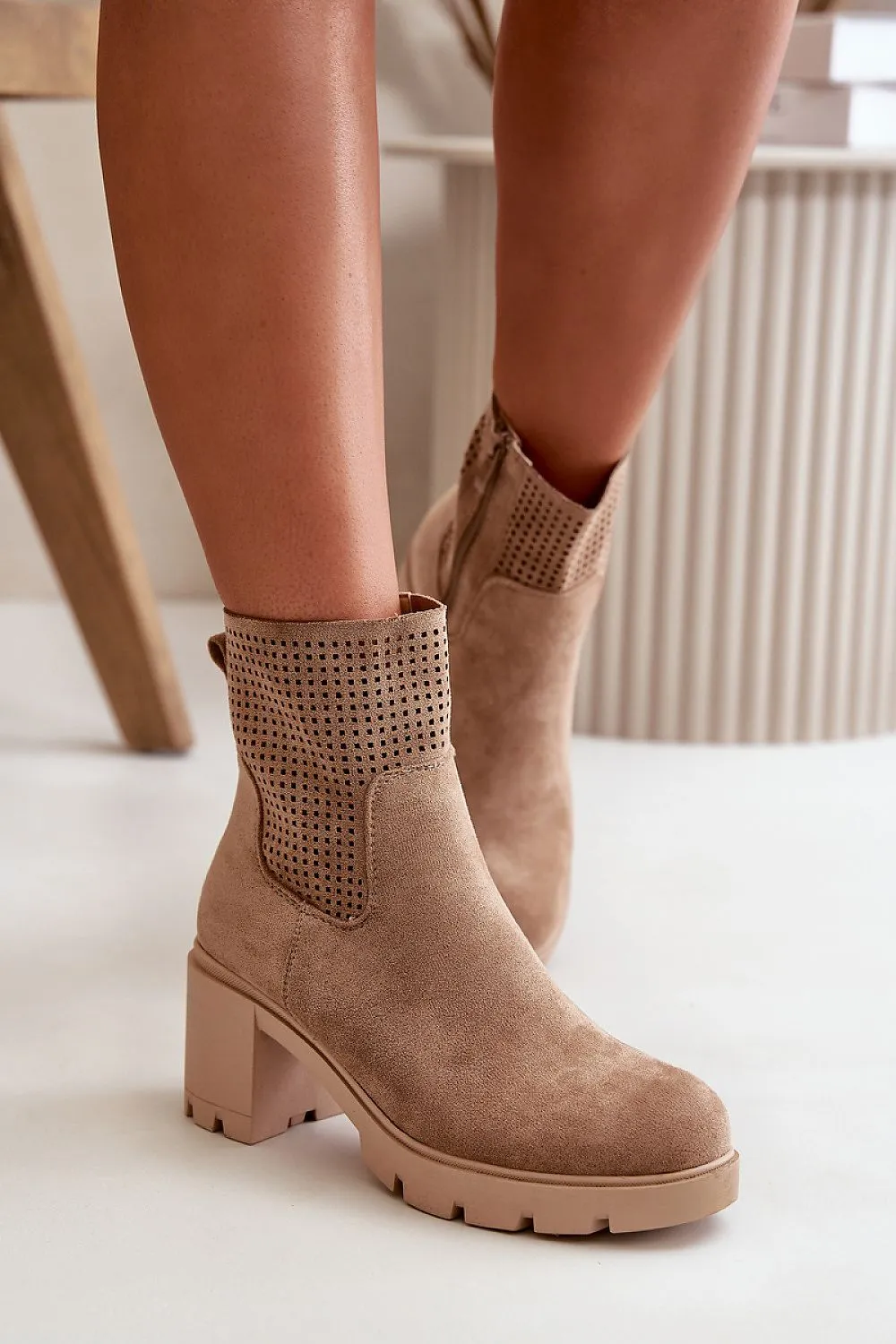 Heel boots