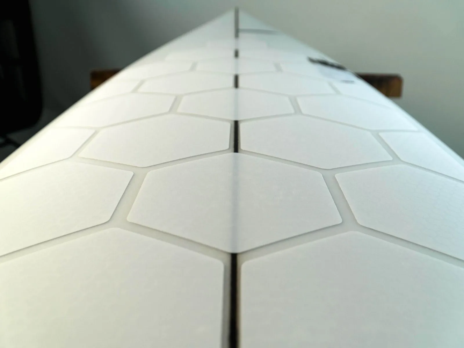 HexaTraction White Edition