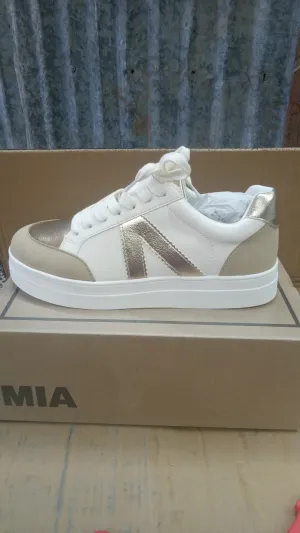 Mia Astra Sneaker