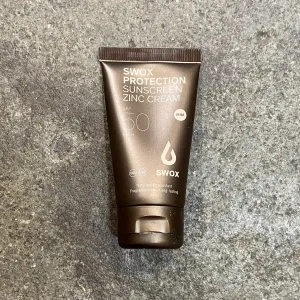 SWOX   ZINC SPF 50 – BEIGE