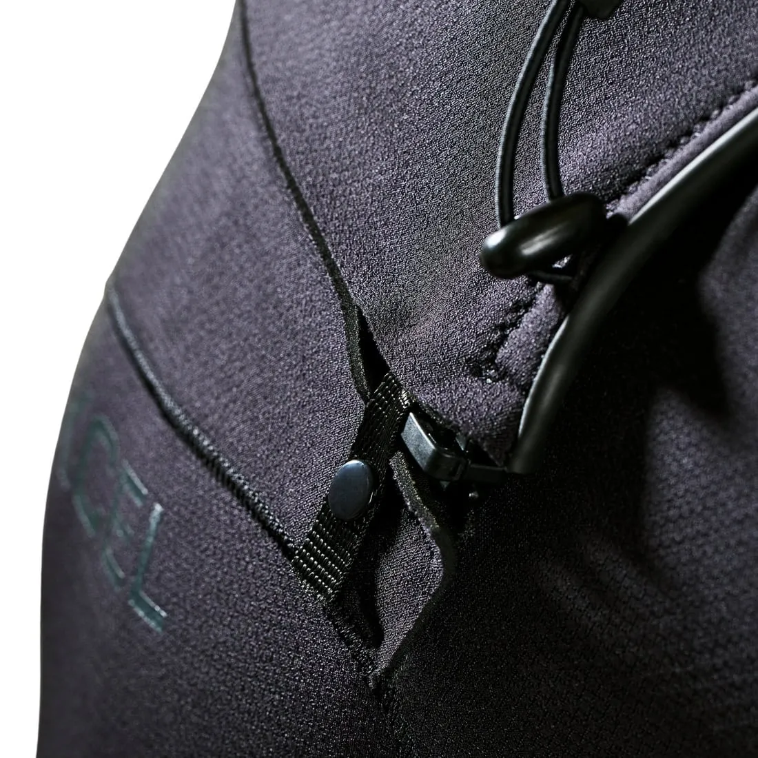 Xcel Mens 5/4mm Comp  Chest Zip Wetsuit - Black