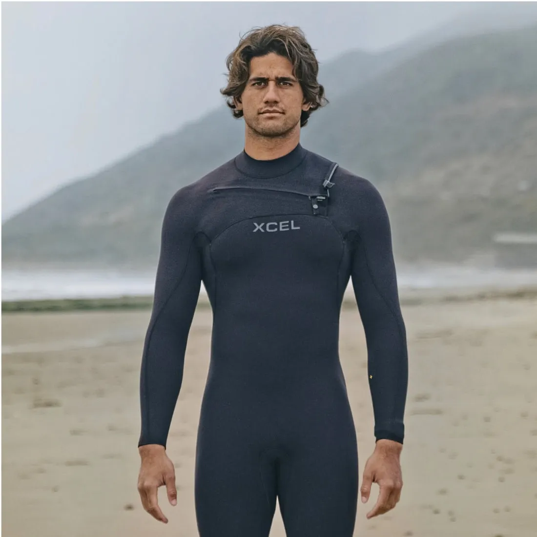Xcel Mens 5/4mm Comp  Chest Zip Wetsuit - Black